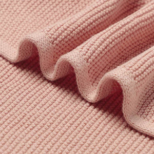 Dusty Pink knitted blanket closeup